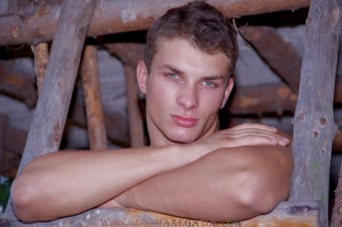 Mark Gomez - Stallion Men - www.blogmaxegatos.com - Foto 24