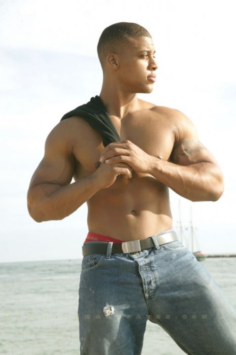 Adonis Rivers - Maxegatos - Foto 10