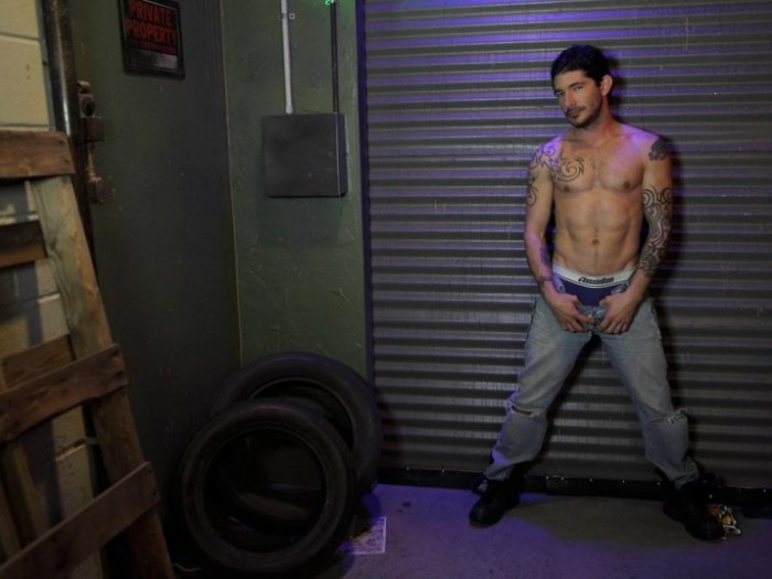 Johnny Hazzard - Foto 9