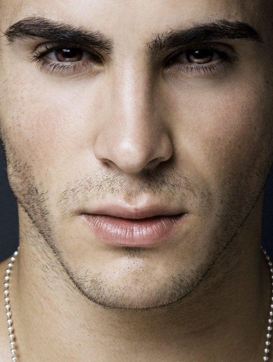 Richie Nuzzolese from “Last Friday Night” - Foto 1