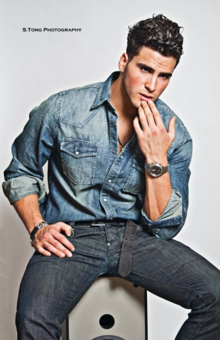 Richie Nuzzolese from “Last Friday Night” - Foto 13