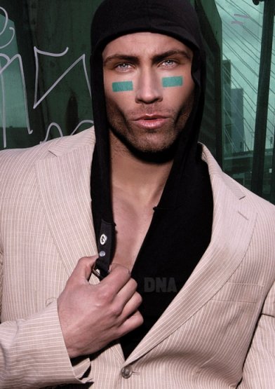 Ryan Hughes - Foto 21