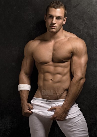 Ryan Hughes - Foto 7