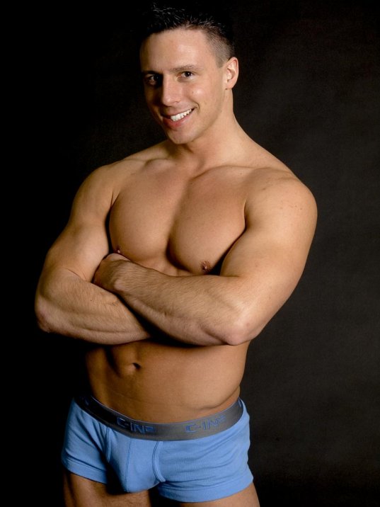 Reese de sunguinha azul (puro tesão) - Foto 3