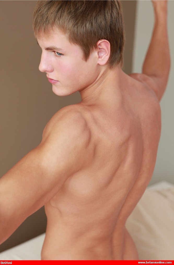 Harris Hilton - MaxeGatos - Foto 47