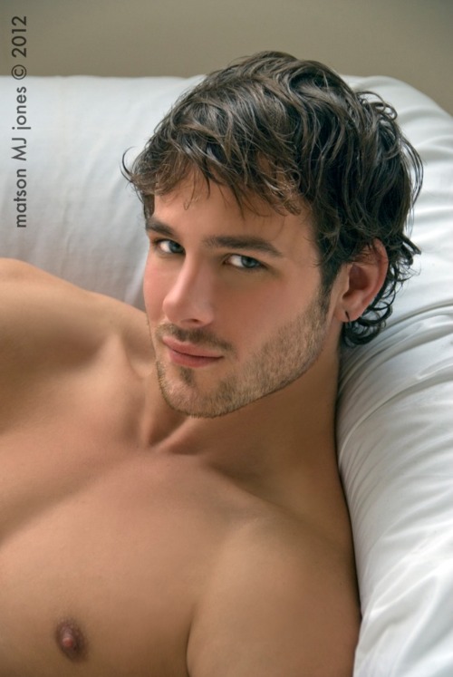 Kurt Madison - MaxeGatos - Foto 3