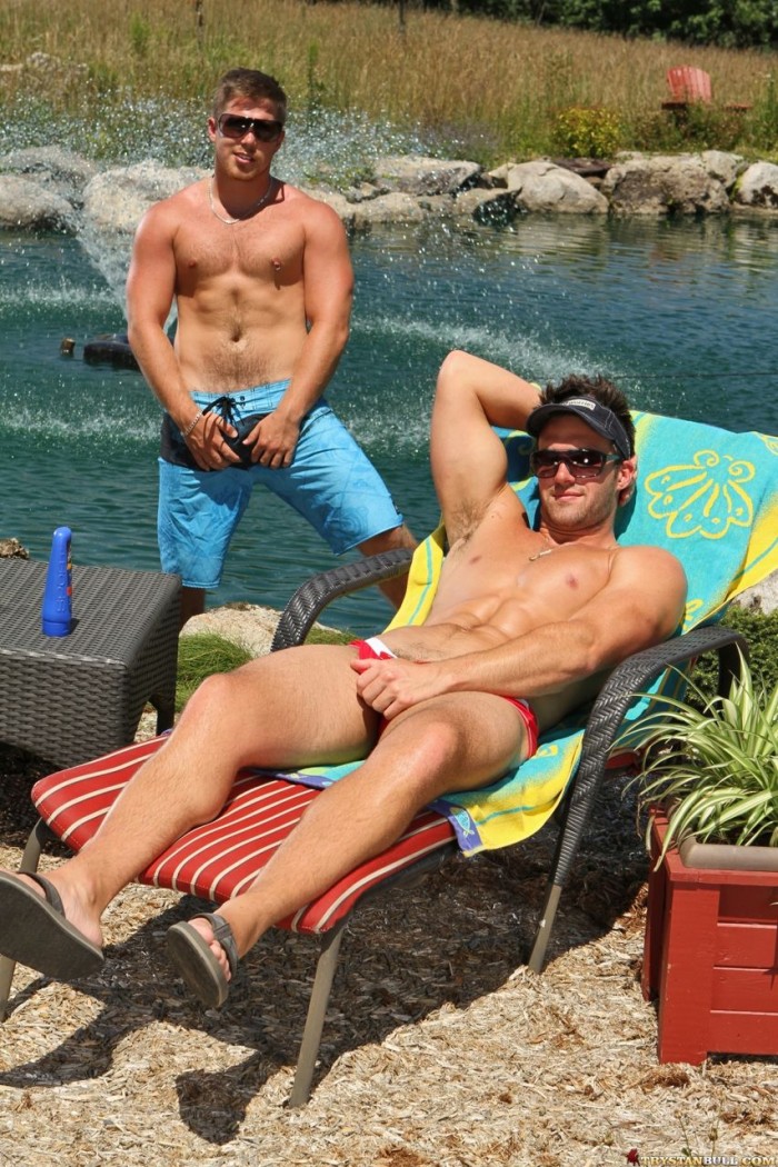 Sexo gay no piquenique com esse homens calientes - Foto 11