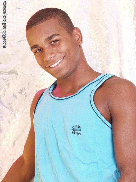 Moises - Latinosbrazil.blogspot.com - Foto 1