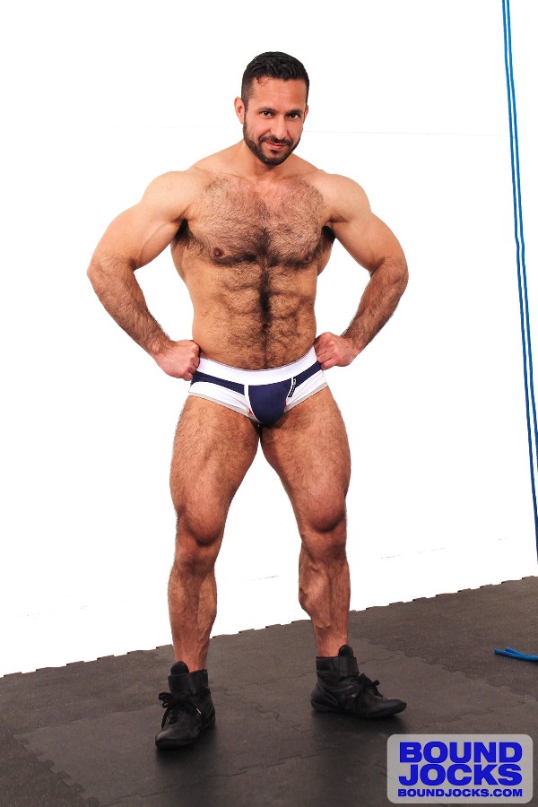 Adam Champ, James Jameson - MaxeGatos  - Foto 1