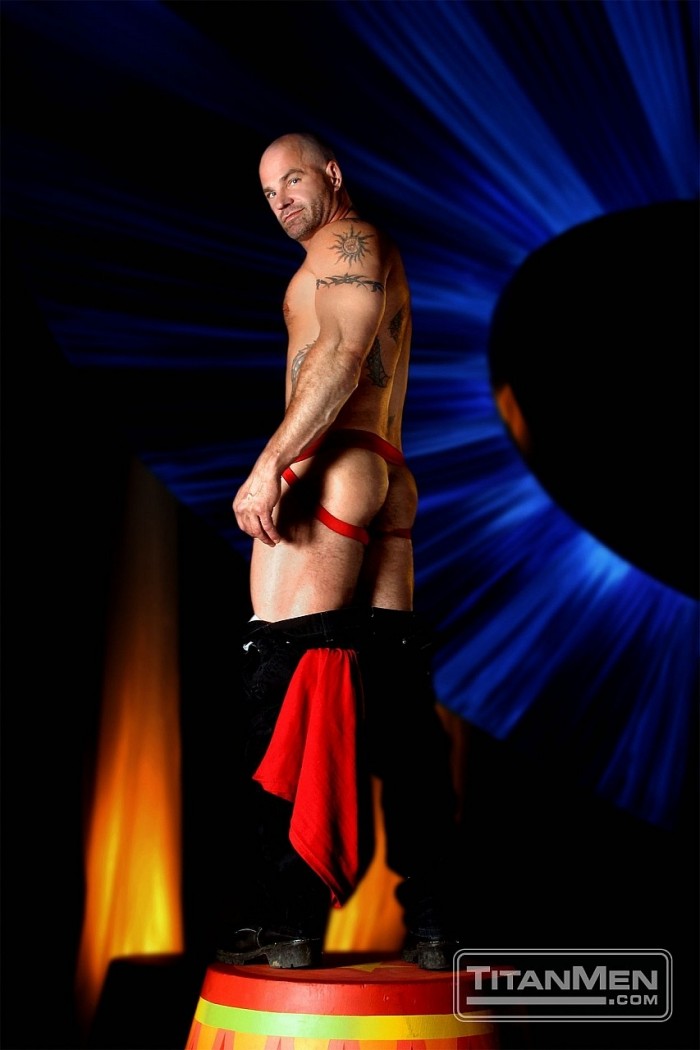 Cirque Noir - Men - MaxeGatos - Foto 17