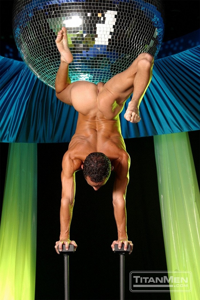 Cirque Noir - Men - MaxeGatos - Foto 8