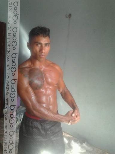 Moreno sarado hétero - Foto 2