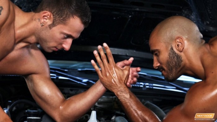 Mecânicos gostosos e tarados - Foto 10